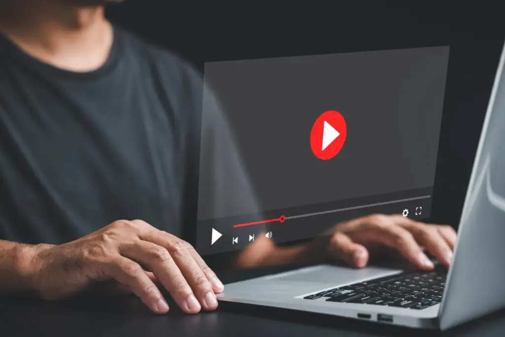 Teilen und verbreiten Sie Ihre Videos in den sozialen Medien oder auf YouTube und Vimeo.